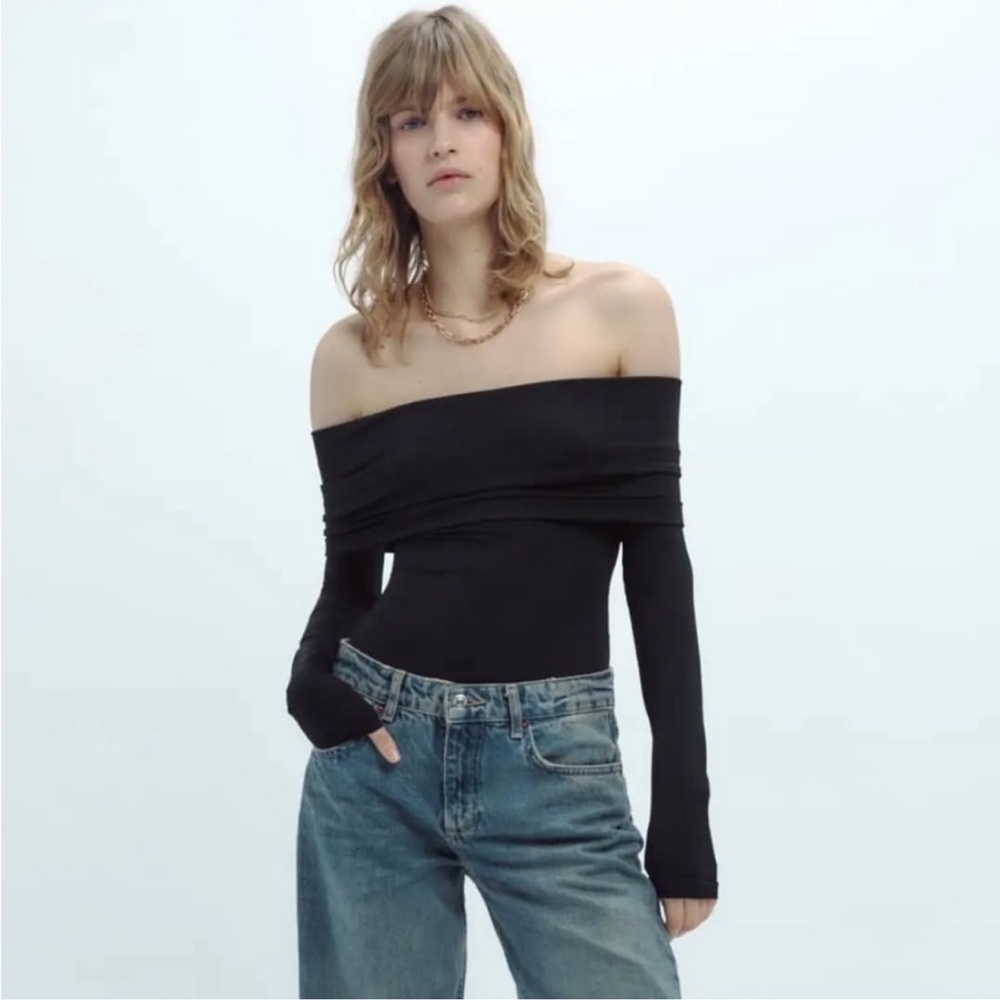 Zara Black Elegant Off-Shoulder Black Sweater